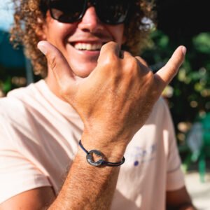 coprah-cabana-bijoux-les-iles-du-monde-bracelet-moorea-argent-21mm-noir-2