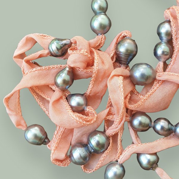 coprah-cabana-bijoux-perles-de-paradis-collier-haapiti-corail-clair-zoom-perles