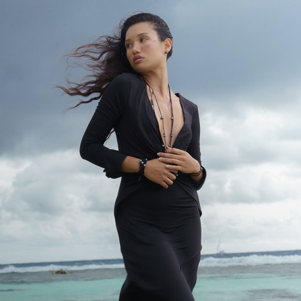 coprah-cabana-bijoux-perles-de-paradis-collier-tiahura-noir-2